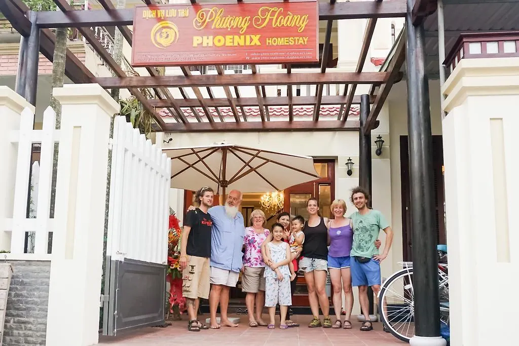 Phoenix Homestay Хойан